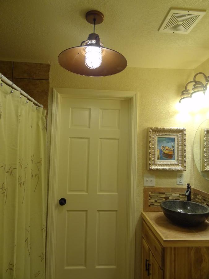 Mount Ida Poolside King Cabana With Full Kitchen, King Bed, Sleeper Sofa And Pool Access, Hotel Room מראה חיצוני תמונה