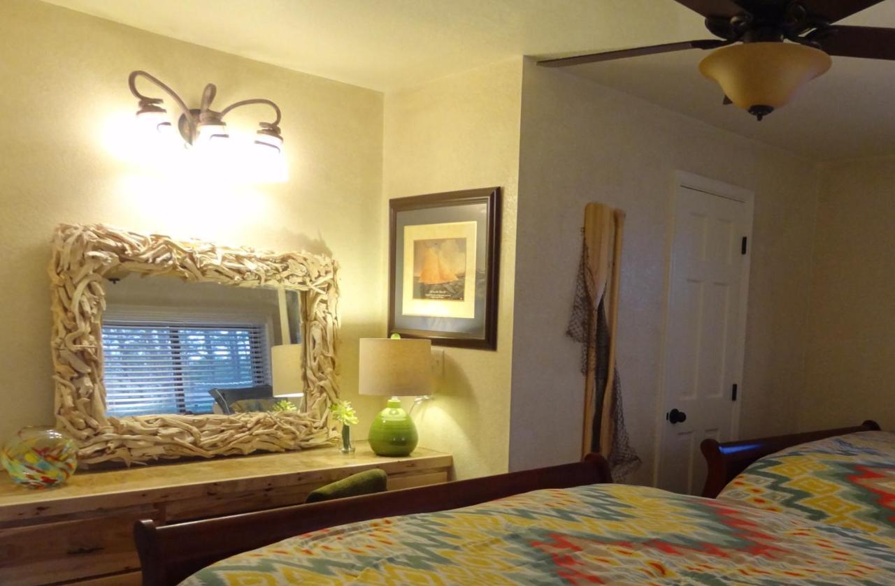 Mount Ida Poolside King Cabana With Full Kitchen, King Bed, Sleeper Sofa And Pool Access, Hotel Room מראה חיצוני תמונה